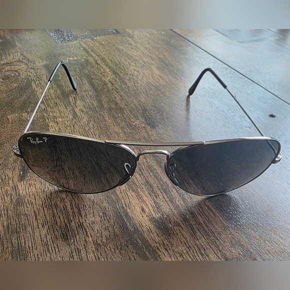 Ray-Ban Polorized Aviator Sunglasses With Blue Tint RB 3025 Authentic - Picture 12 of 15